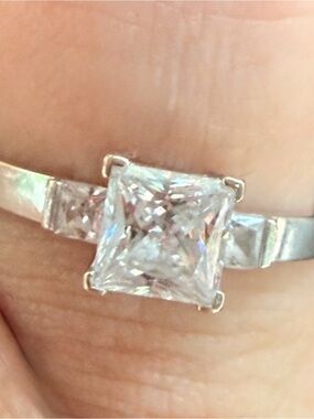 10K Gold White Gold Solitaire Engagement Ring Sz6